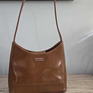 638 Guess Half Moon Small Clutch Caramel Handle Purse